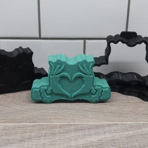 Grinch Heart Bath Bomb Mold