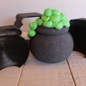 Cauldron Bath Bomb Mold