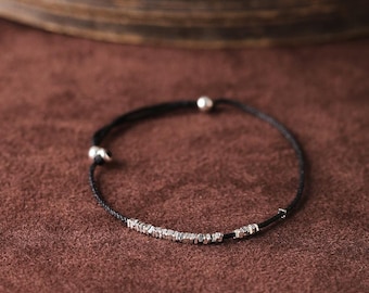 Pulseira trançada prateada - Pulseira minimalista preta de corda trançada fina, ajustável para uso diário.