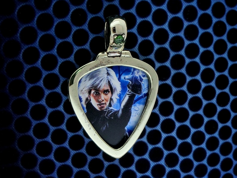 Green Gem Super Power Girl Pick Guitar Pick Pendant Holder Necklace
