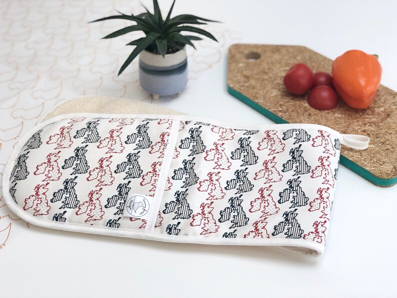 UK Maps Oven Glove