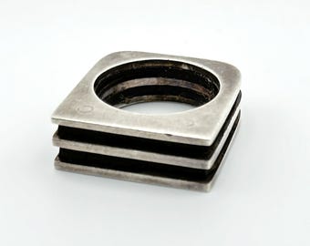 Abstract Modernist PUIG DORIA Sterling Silver & Wood Heavy Ring