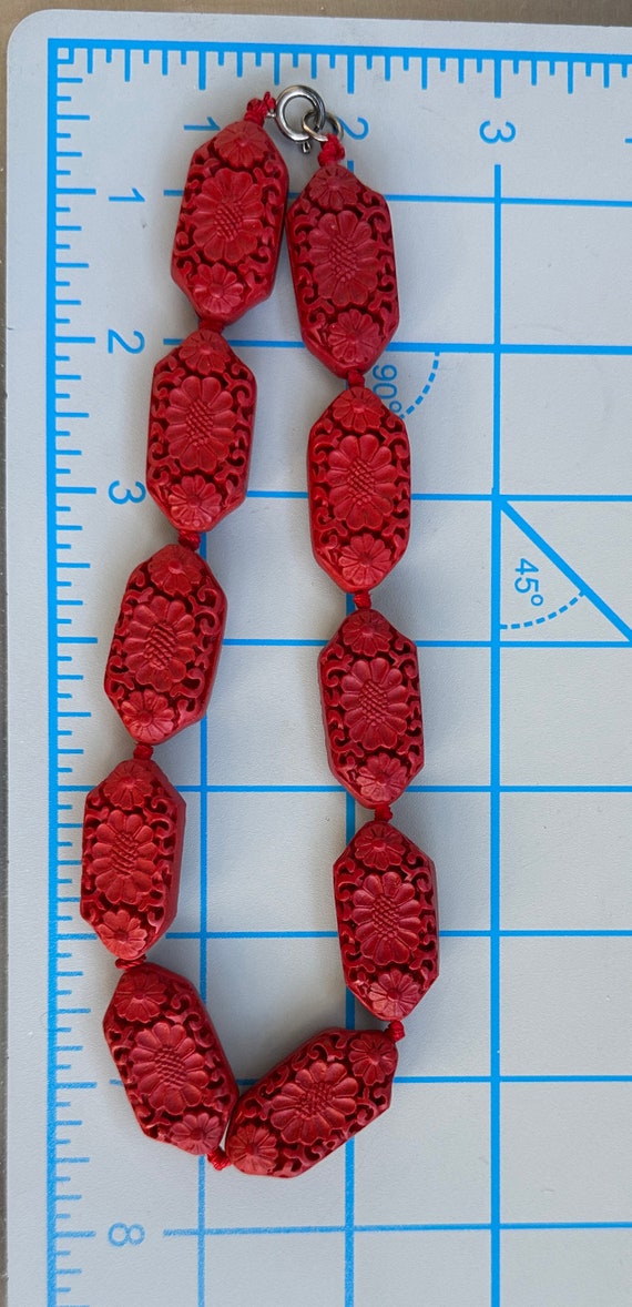 Vintage carved red cinnabar bead necklace - image 3