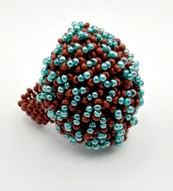 Completely brown and turquoise hand-beaded ring, … - image 1