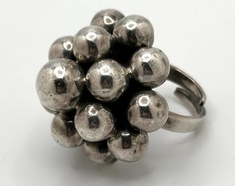 Dramatic vintage Mexican sterling silver ball cluster ring. Signed.