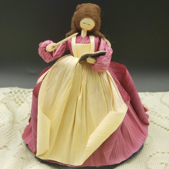 nan's corn husk dolls