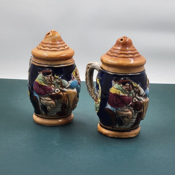 Home & Living Salt & Pepper Shakers made in Japan Beer Stein Hand
