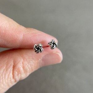 Silver Knot 4 Corner Stud Earrings - Sterling Silver [ESV1066]
