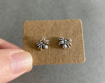 Orecchini a forma di ragno in argento sterling: gioielli per gli amanti degli insetti - Italia