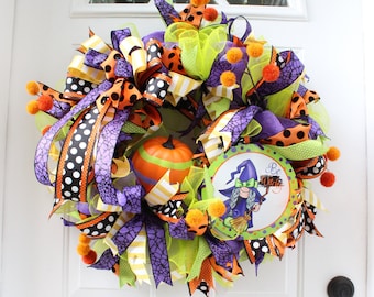 Cute Halloween Witch Wreath for Front Door, Pumpkin Wreath, Whimsical Halloween Party Decor, Be Witchy