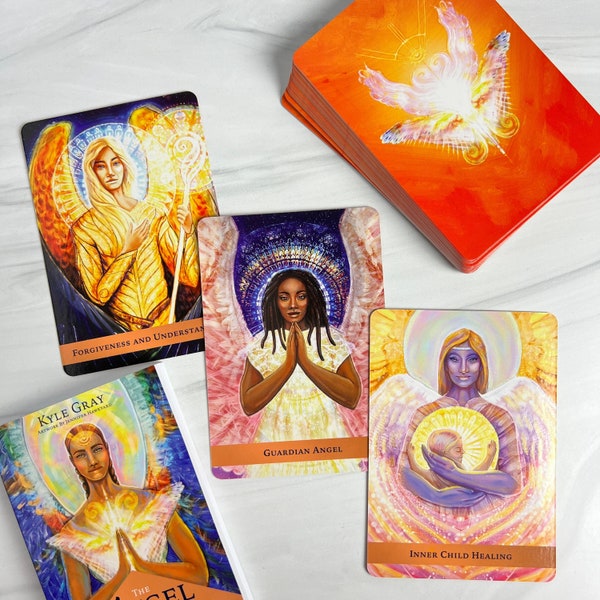 Angel Guide Oracle Deck | This oracle cards deck has 44 cards and guidebook