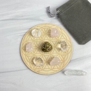Love crystal grid & crystals set | Healing crystals kit for meditation, relaxation, and self care