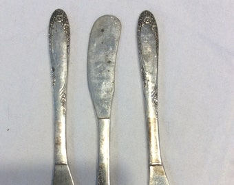 Silver butter knives Flower pattern