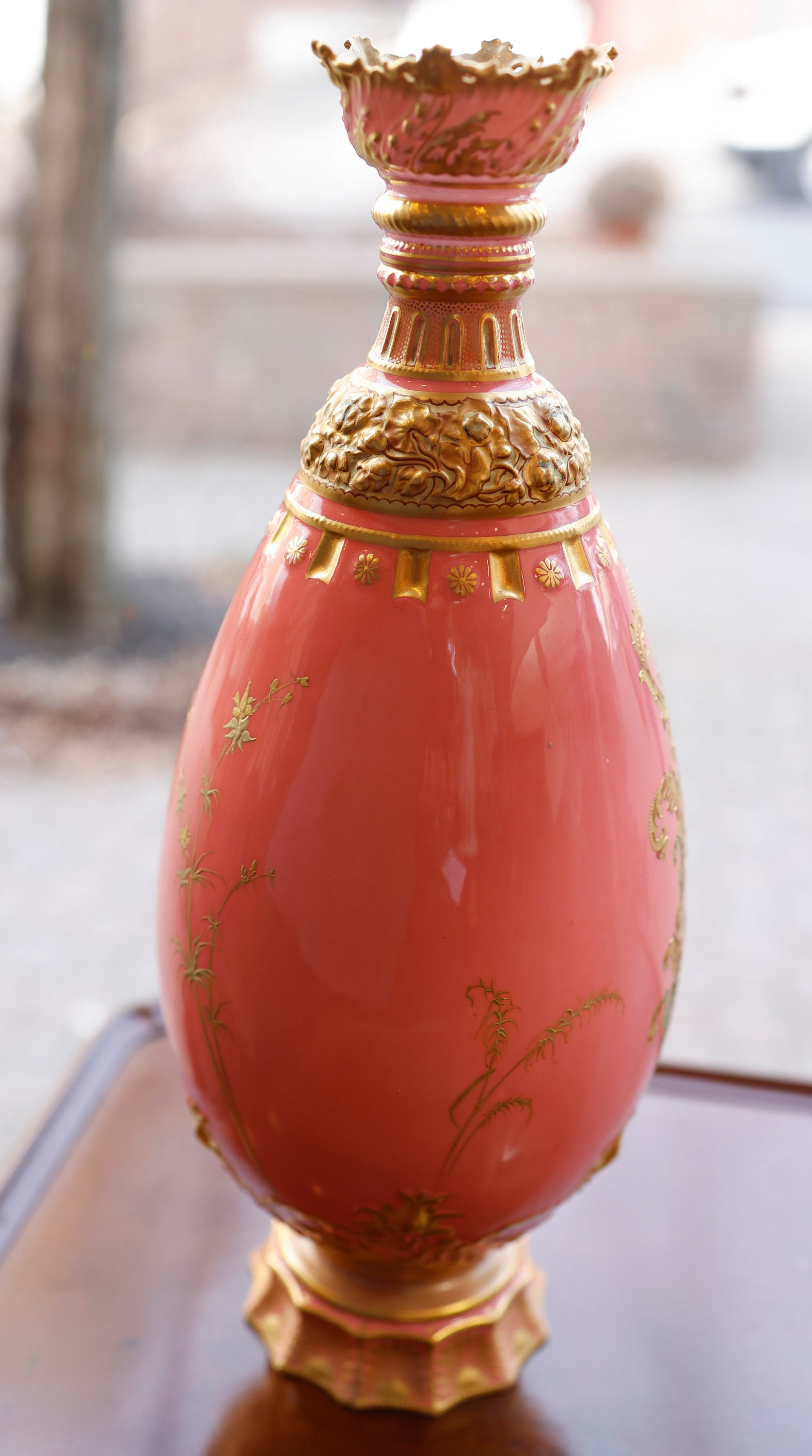 Red Vase (GEC) Red Vase (GEC)