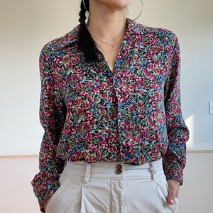 vintage floral short sleeve top / fits like small image 3
