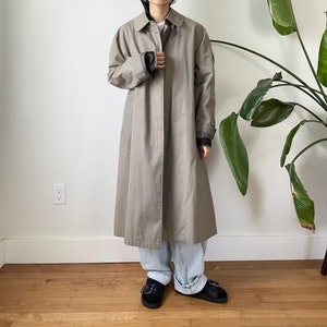 90s khaki long overcoat / trench coat / lined / size 40