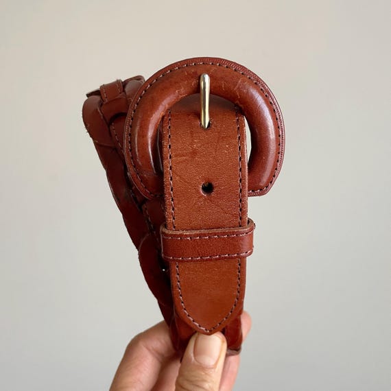 Vintage braided brown leather belt size medium Vintage Braided Brown Leather Belt With Chunky Bronze Buckle  main image 4