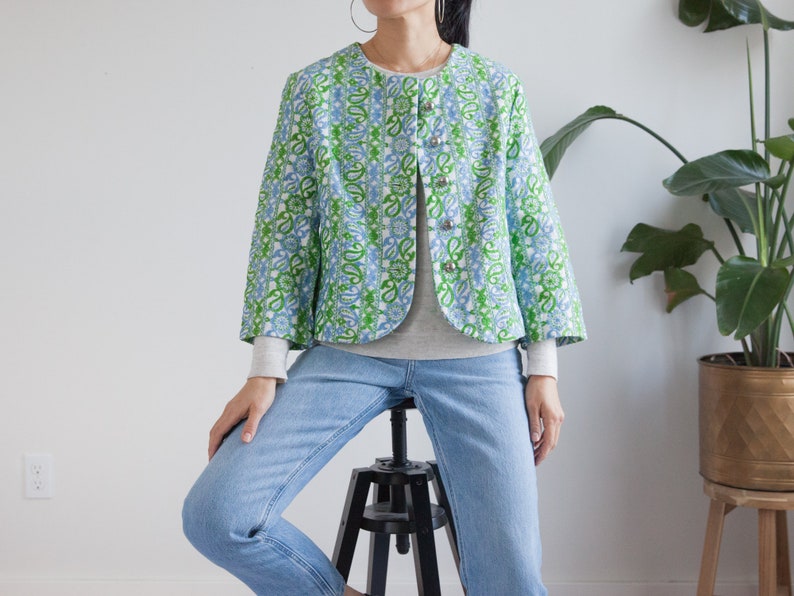vintage green embroidered jacket short cropped paisley jacket 50s 60s granny jacket fits like s