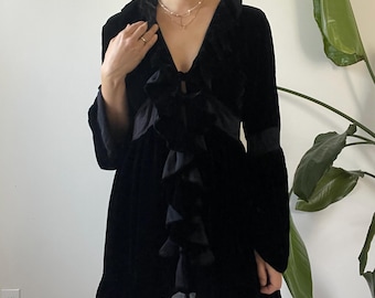 black ruffle velvet victorian style blouse / goth blouse / fits like M