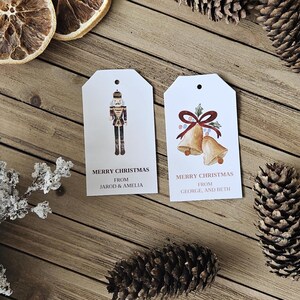 Personalisierte Nussknacker Weihnachtsgeschenkanhänger Set von 16 - Individuelle Phrase | Doppelseitiges Feiertagsmuster | Perfekt für Geschenke & Dekorationen