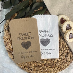 Wedding Cookie Bags - Bridal Cookie Bag- Sweet Endings Treat Bags- Recycled Paper Bags - Unique Thumbprint Wedding Favors - 2023 Weddings