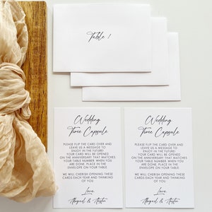 Tarjetas Time Capsule más sobres numerados para mesas, cápsula del tiempo para bodas, tarjetas Time Capsule impresas, decoración de mesas de bodas minimalista moderna