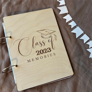 Portatarjetas de graduación que también funciona como álbum de fotos para graduados, regalo perfecto para chicos o chicas y práctico para 2025