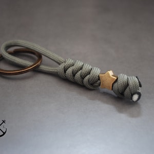 Choisissez votre couleur bronze argent STAR porte-clés noué cadeau paracorde gris foncé pour lui et elle cadeau unisexe porte-clés minimaliste