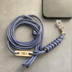 Chaîne universelle pour téléphone portable avec fermoir pivotant et écusson, lanière personnalisée pour téléphone portable bandoulière réglable Paracord, cadeau pour elle