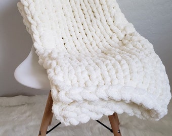 Hand Knit Chunky Chenille Yarn Cream Blanket 30x50 Lap Throw