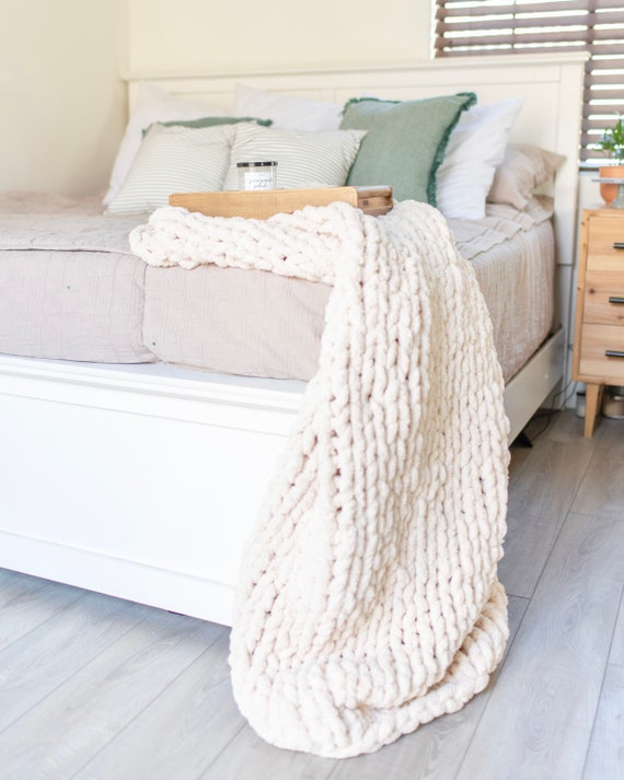 Cream chenille throw clearance