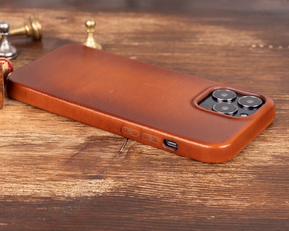 iPhoneアクセサリー iPhone13 Leather Case Golden Brown Apple Leather Case for MagSafe for Apple iPhone 13 - Golden