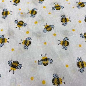 Bumble Bees White Polycotton