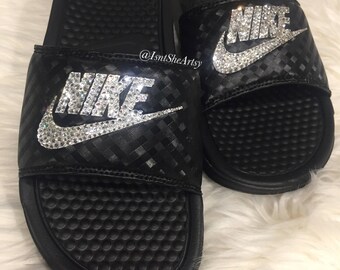 girl nike slides