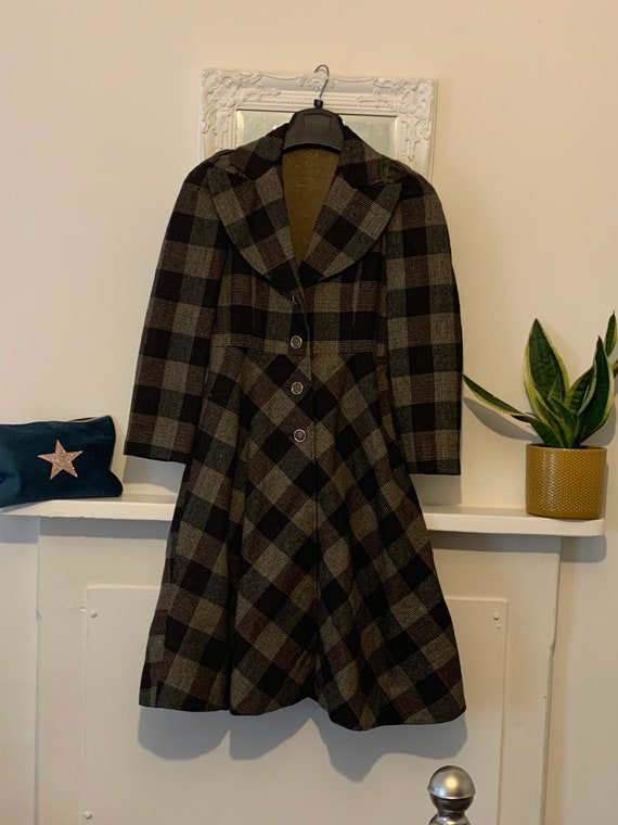 70s Tweed Swing Wool Coat - midi length Brown twee