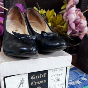 70s Black Shoes leather Pointed Shoes Black Kid leather, Vintage Vintage Shoes, 70s Shoes, vintage shoes & box UK3, vintage shoes, vintage