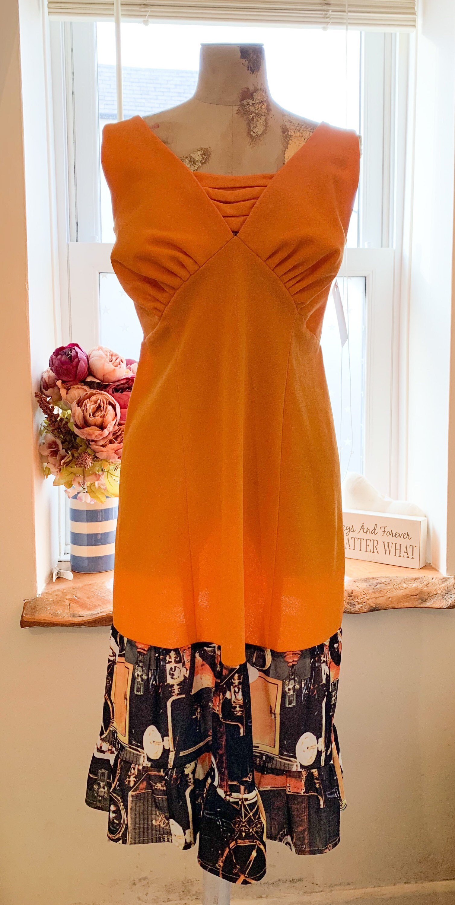 Vintage Orange Shift Dress With Quirky 