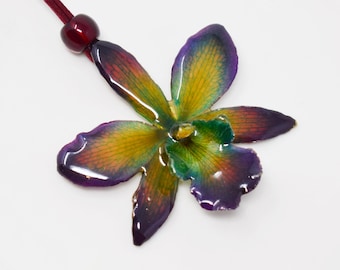 Cattleya Pendant (purple/green) • Real Orchid Flower Jewelry • Lafleur jewelry Studio  • Birthday gift flowers