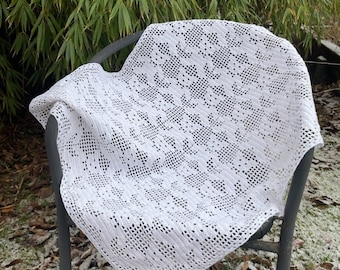 Crochet pattern babybalnket in filetcrochet