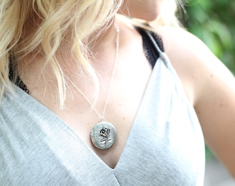 Rose Locket Necklace-Round Silver Locket-Antique Photo Locket-Locket Necklace-Gift for Her-Lockets for Women-Sterling Silver