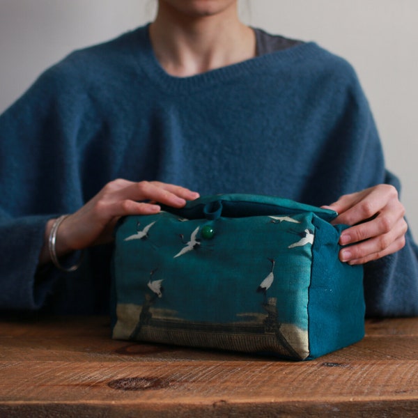 Bolsa para té con grullas voladoras y pintura antigua