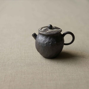 Handmade Jiao Ni Swirl Teapot