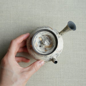Handmade White Rice Side Handle Teapot