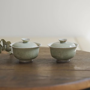 Handmade Light Green Classic Volcano Gaiwan