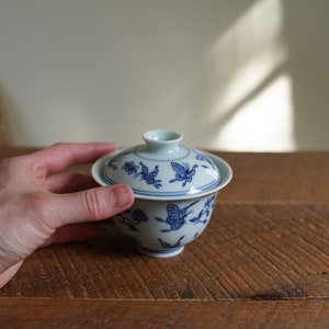 Handmade Qinghua-Style Petite Butterfly Gaiwan