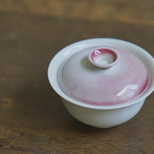 Handmade Full Moon Light Pink Glaze Gaiwan