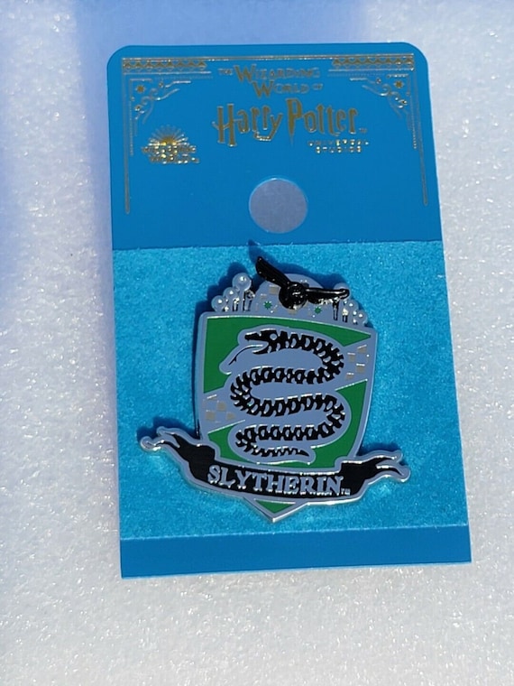 Harry Potter Slytherin Crest Pin Snitch Universal Stu… - Gem
