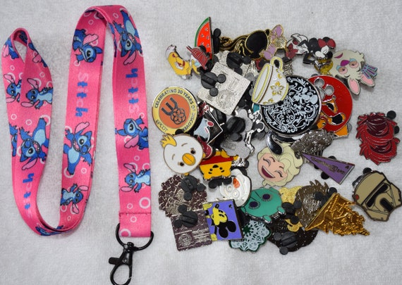 Disney World 25 Pin Trading Lot Lanyard Starter Set Princess Tiana Ariel Belle