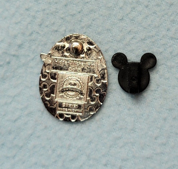 Disney Pin 102272 WDW - Hidden Mickey Series - Di… - image 2