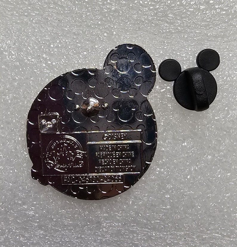 Disney pin Mickey Mouse balloon character starter image 3